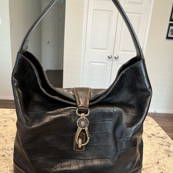 Dooney & Bourke Denison Logo Lock Shoulder Bag - Picture 15 of 15